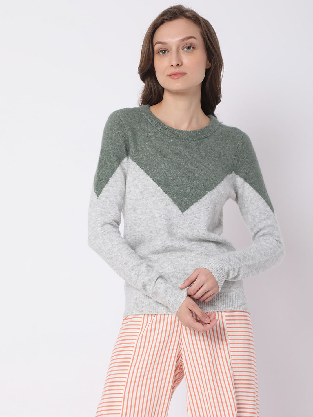 Grey Chevron Print Pullover