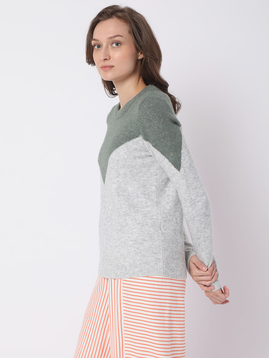 Grey Chevron Print Pullover