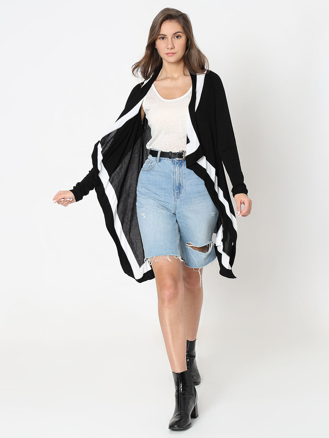 Monochrome Long Shrug