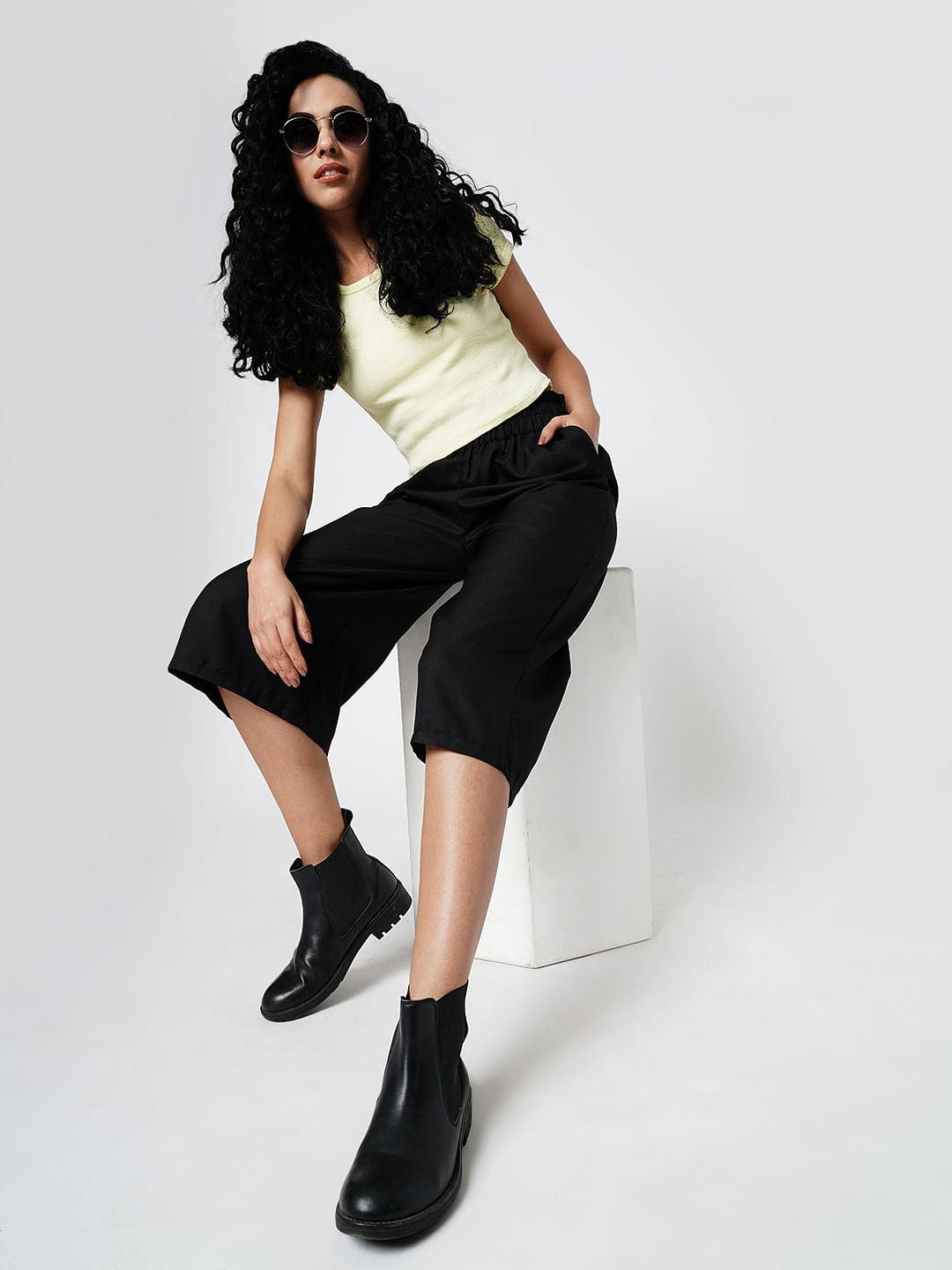 I.Scenery By Vero Moda Black High Rise Culottes