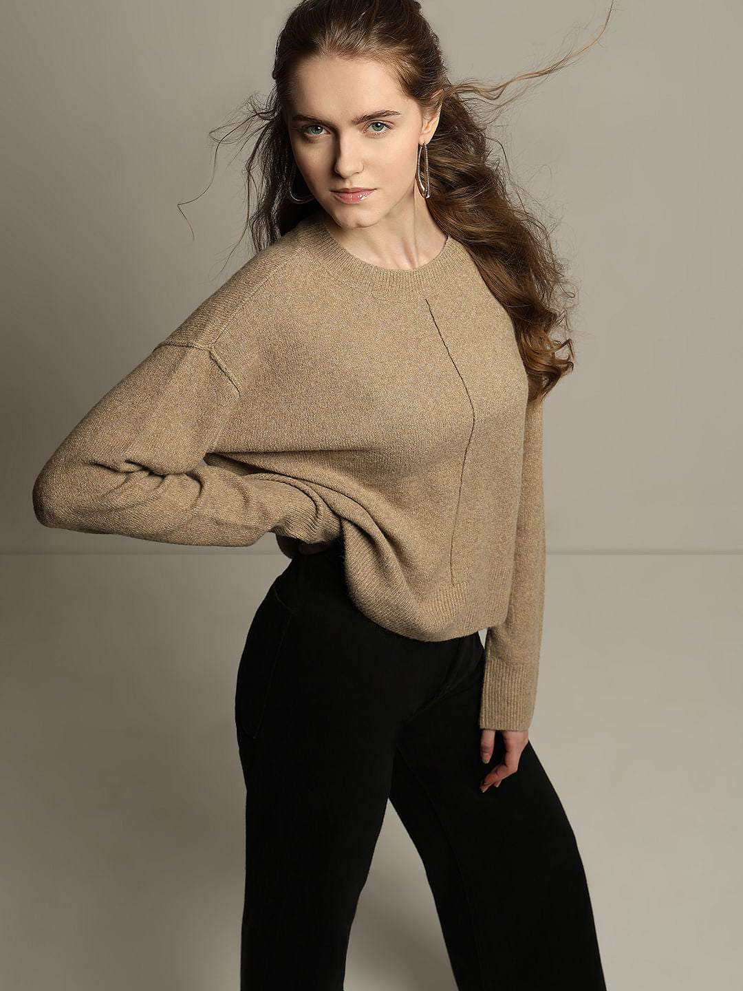 Brown Round-Neck Pullover