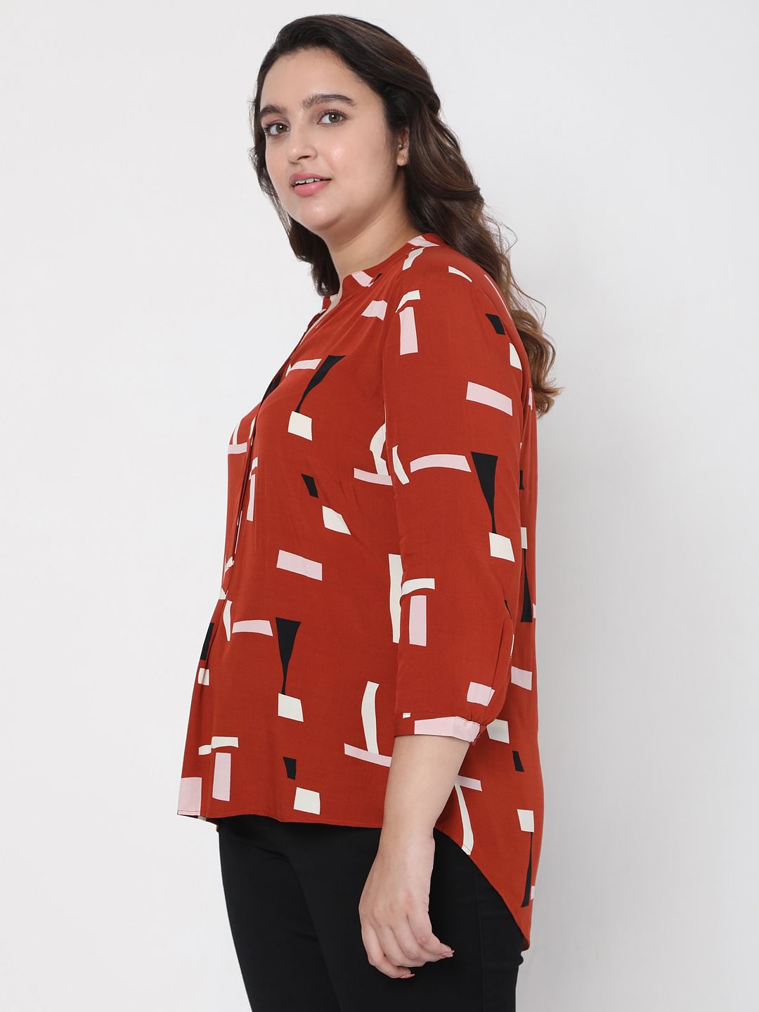 Curve Red Printed Top