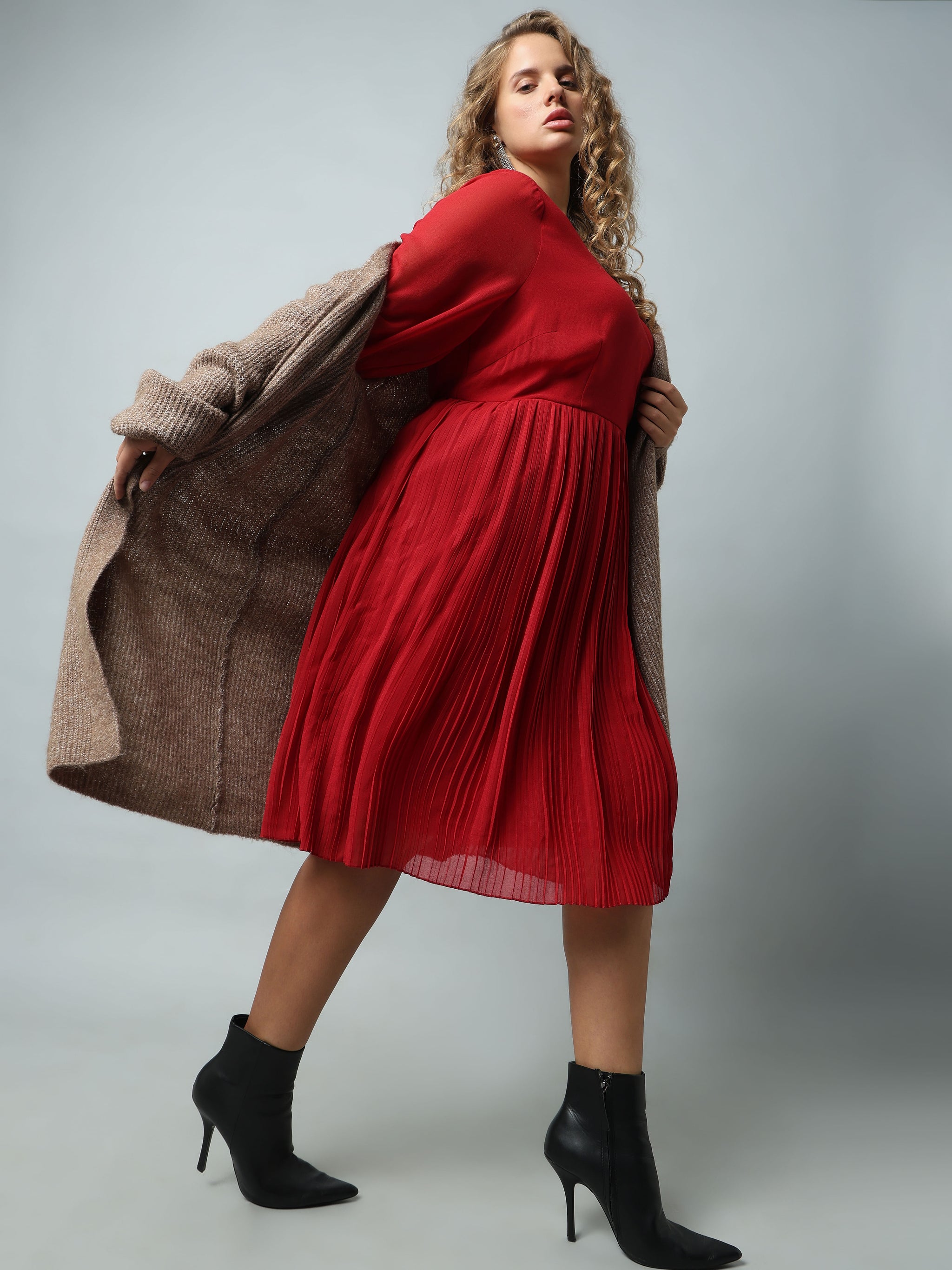 Curve Red Pleated Fit & Flare Dress Curve Red Pleated Fit & Flare Dress