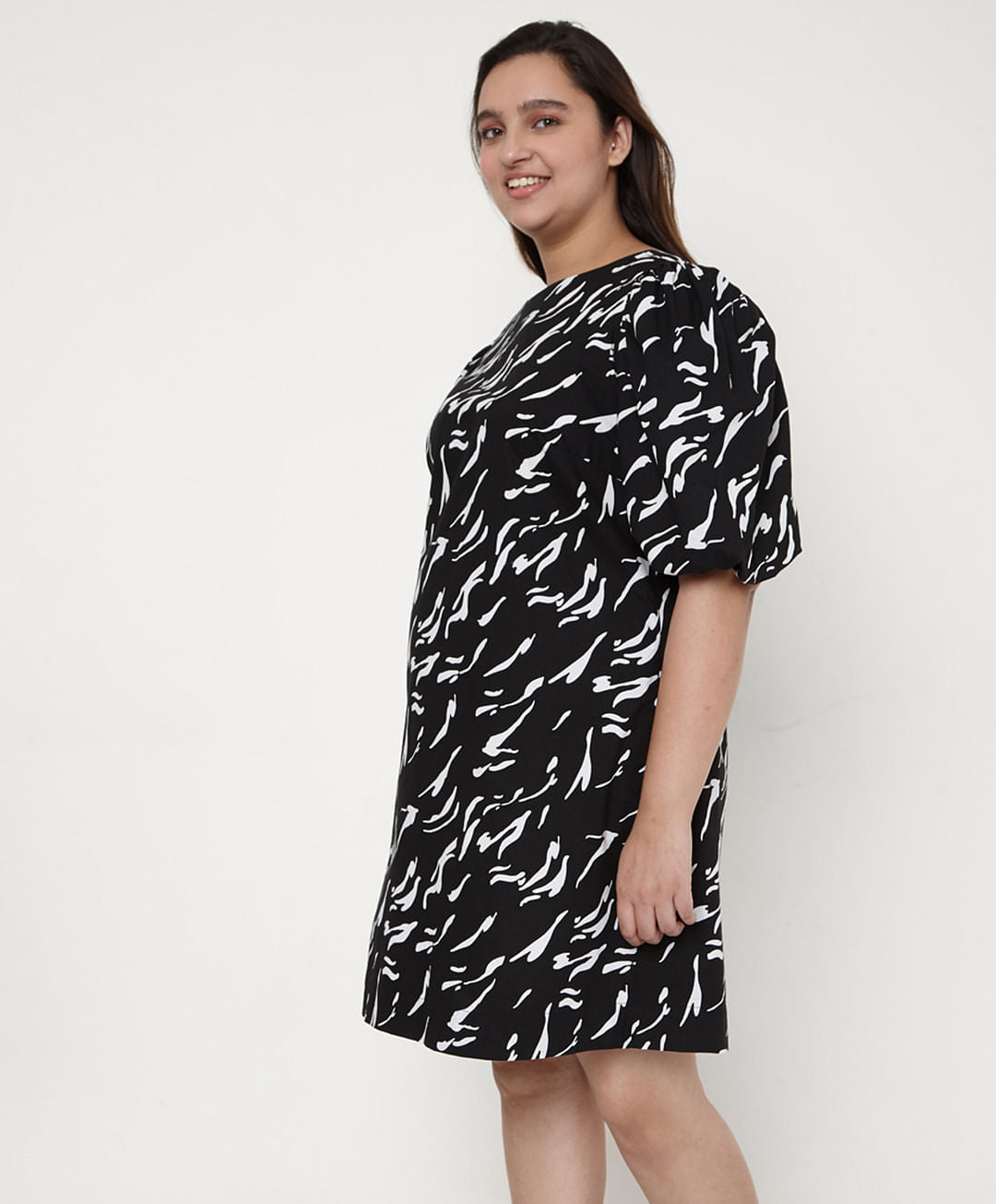 Curve Black Abstract Print Puff Sleeves Shift Dress
