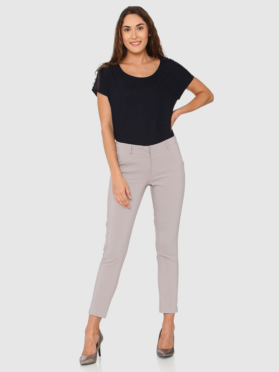 Grey Mid Rise Ankle Length Slim Fit Pants