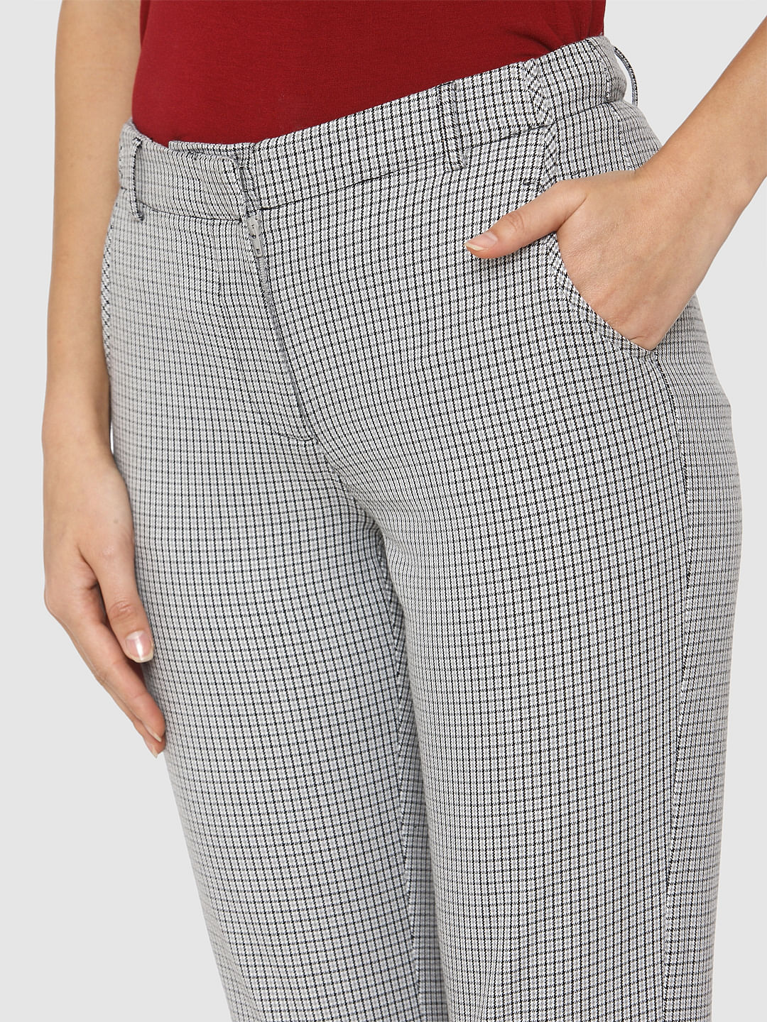 Grey Mid Rise Checks Ankle Length Slim Fit Pants