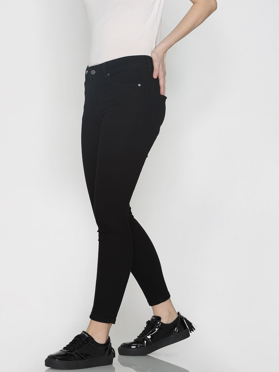 Black Mid Rise Skinny Fit Jeans