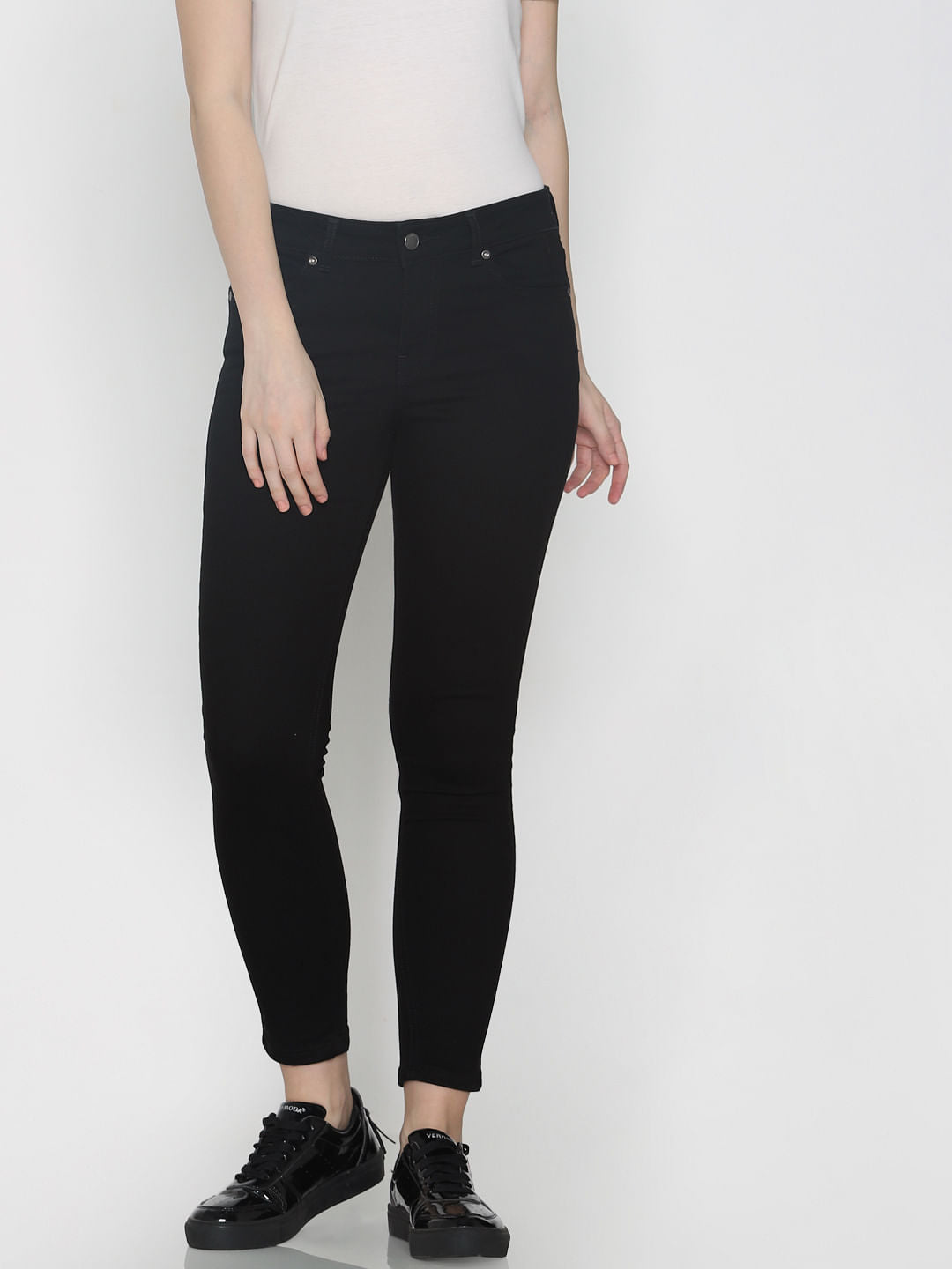 Black Mid Rise Skinny Fit Jeans