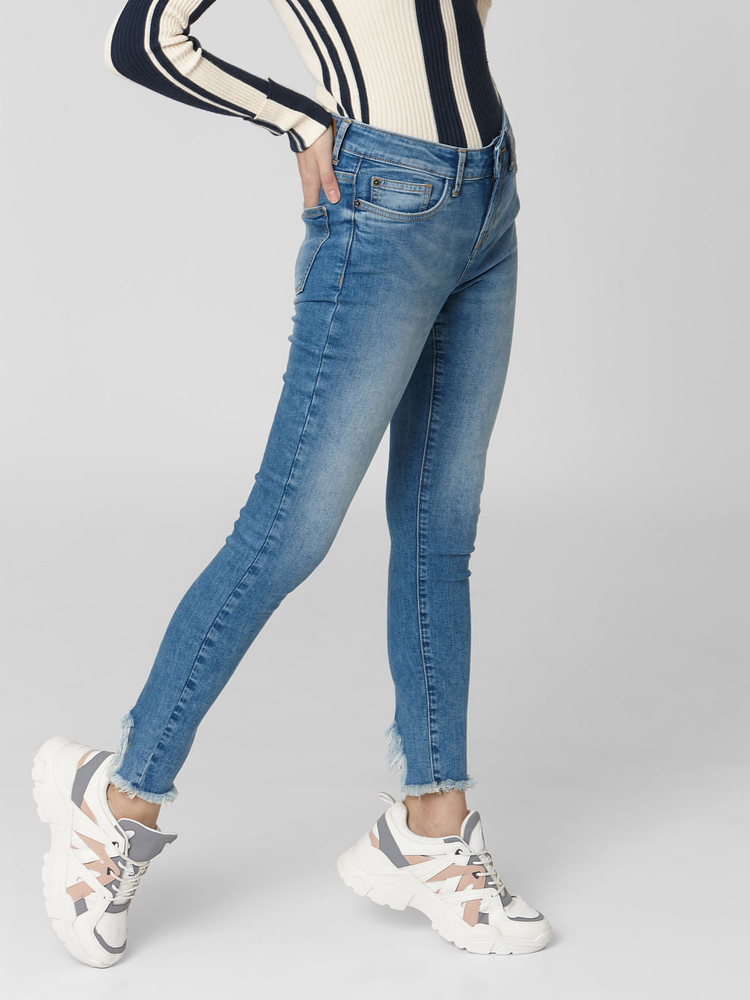 Blue Mid Rise Frayed Hem Skinny Fit Jeans