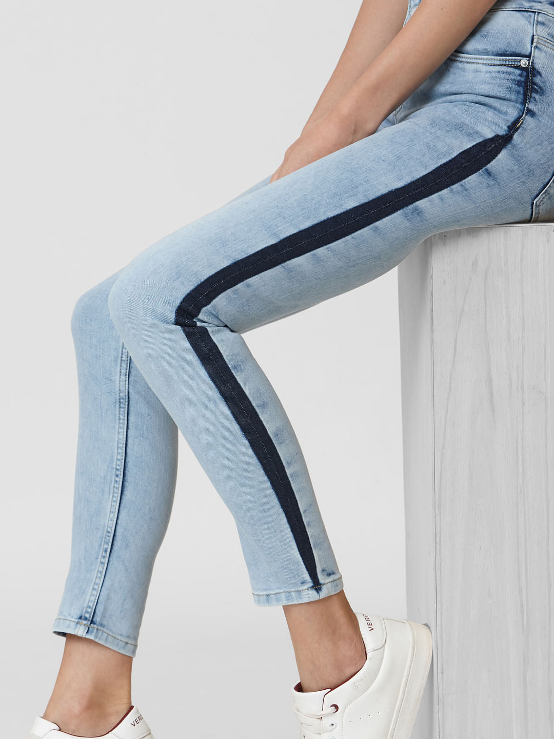Light Blue Mid Rise Side Wash Detail Skinny Jeans