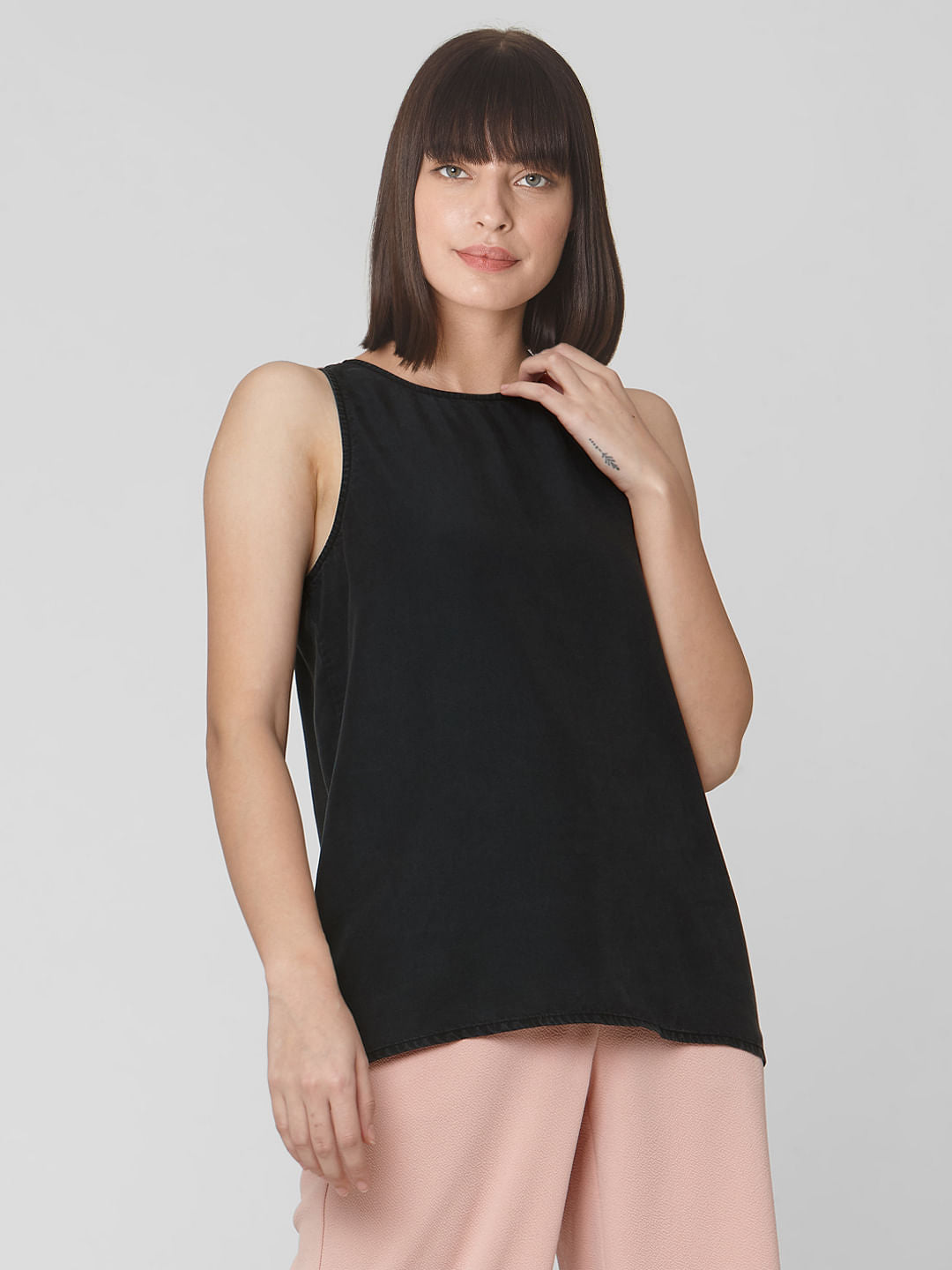 Black Sleeveless Top