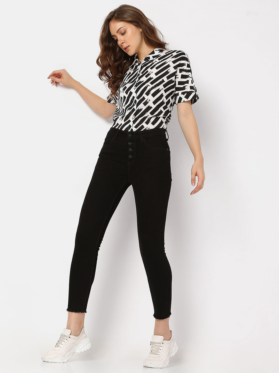 Black High Rise Buttoned Wendy Skinny Jeans