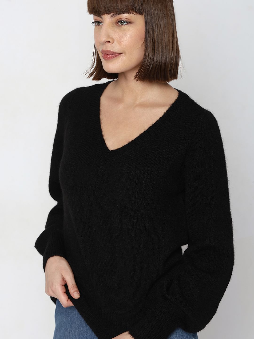 Black V-Neck Pullover