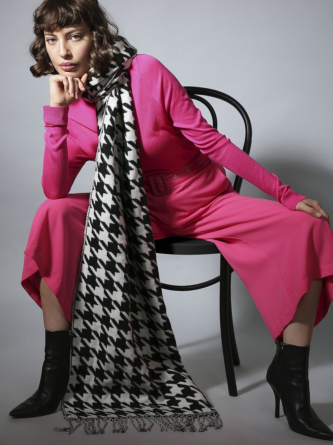 Black Houndstooth Print Scarf