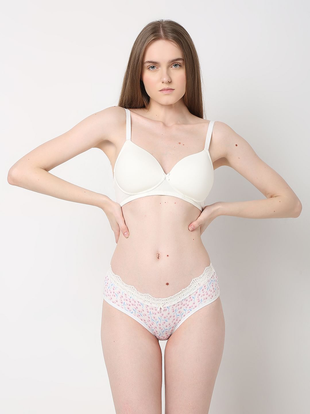 Intimates White Full Coverage Padded Non-Wired Bra