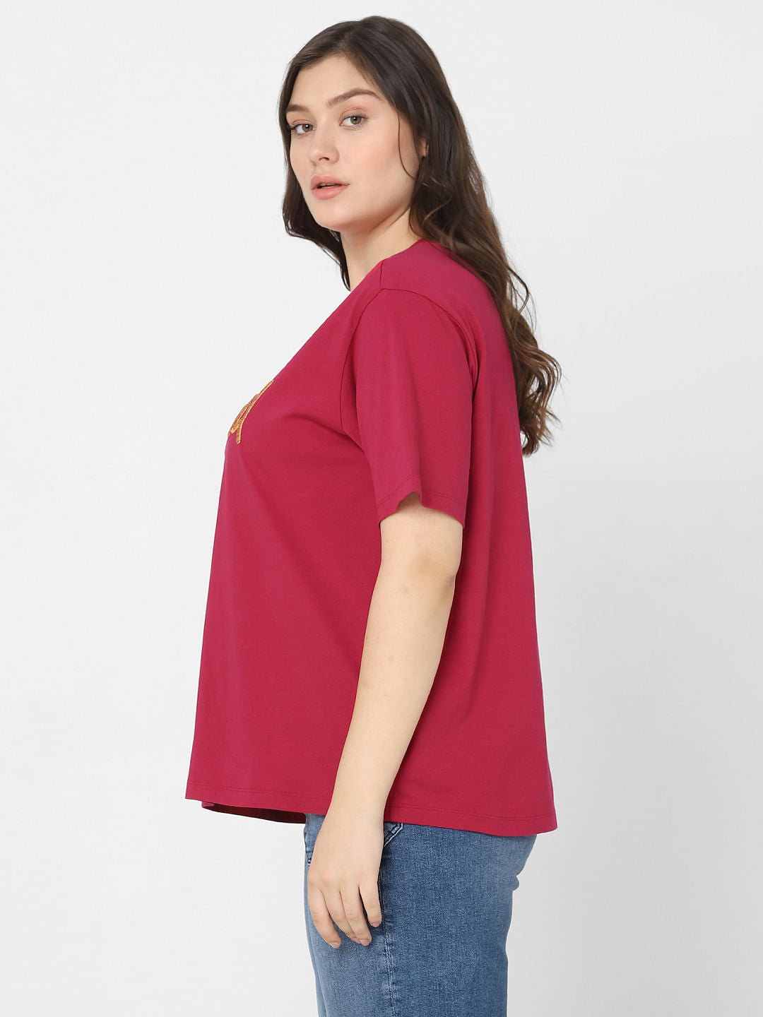 Curve Red Embroidered Text Print T-Shirt