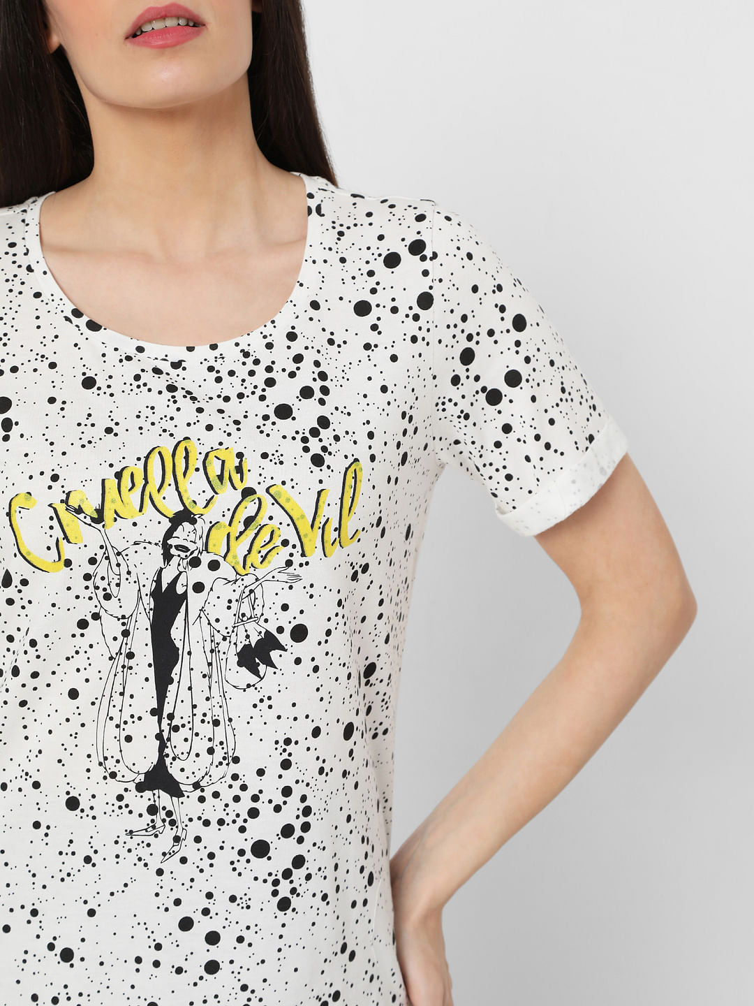 X Cruella White Cruella De Vil Print T-Shirt