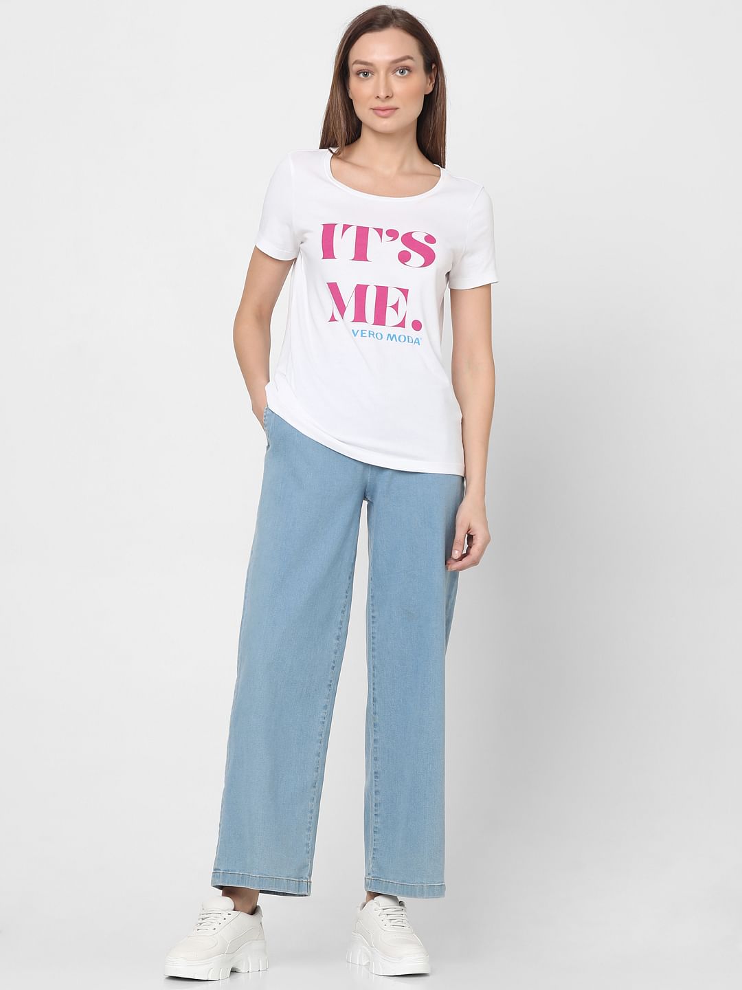 White It'S Me Text T-Shirt