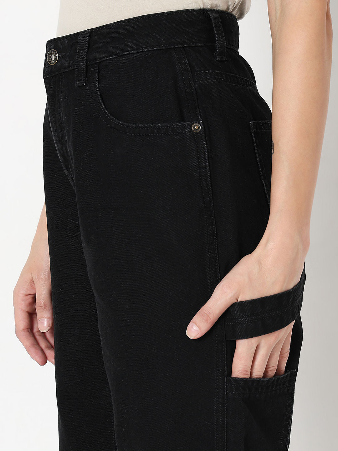 Black Mid Rise Straight Fit Jeans