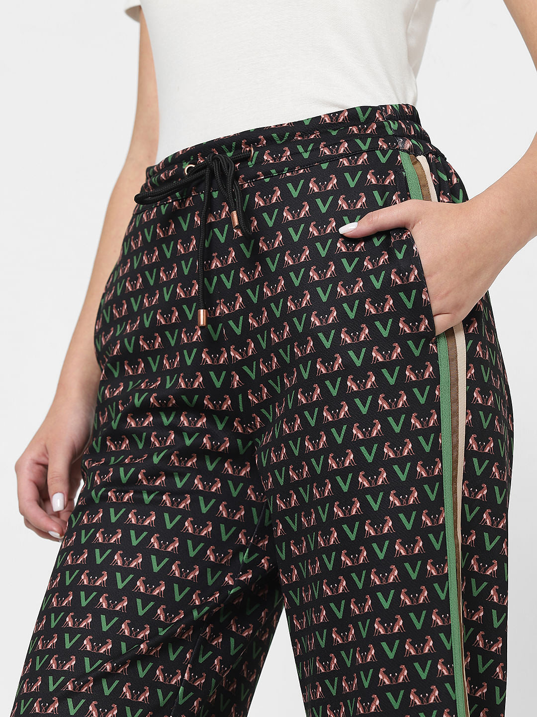 Black Mid Rise Printed Co-Ord Set Joggers