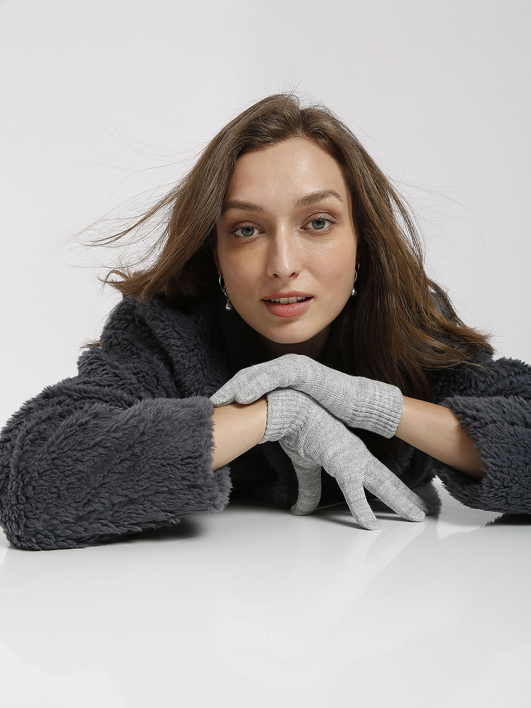 Light Grey Lurex Yarn Gloves