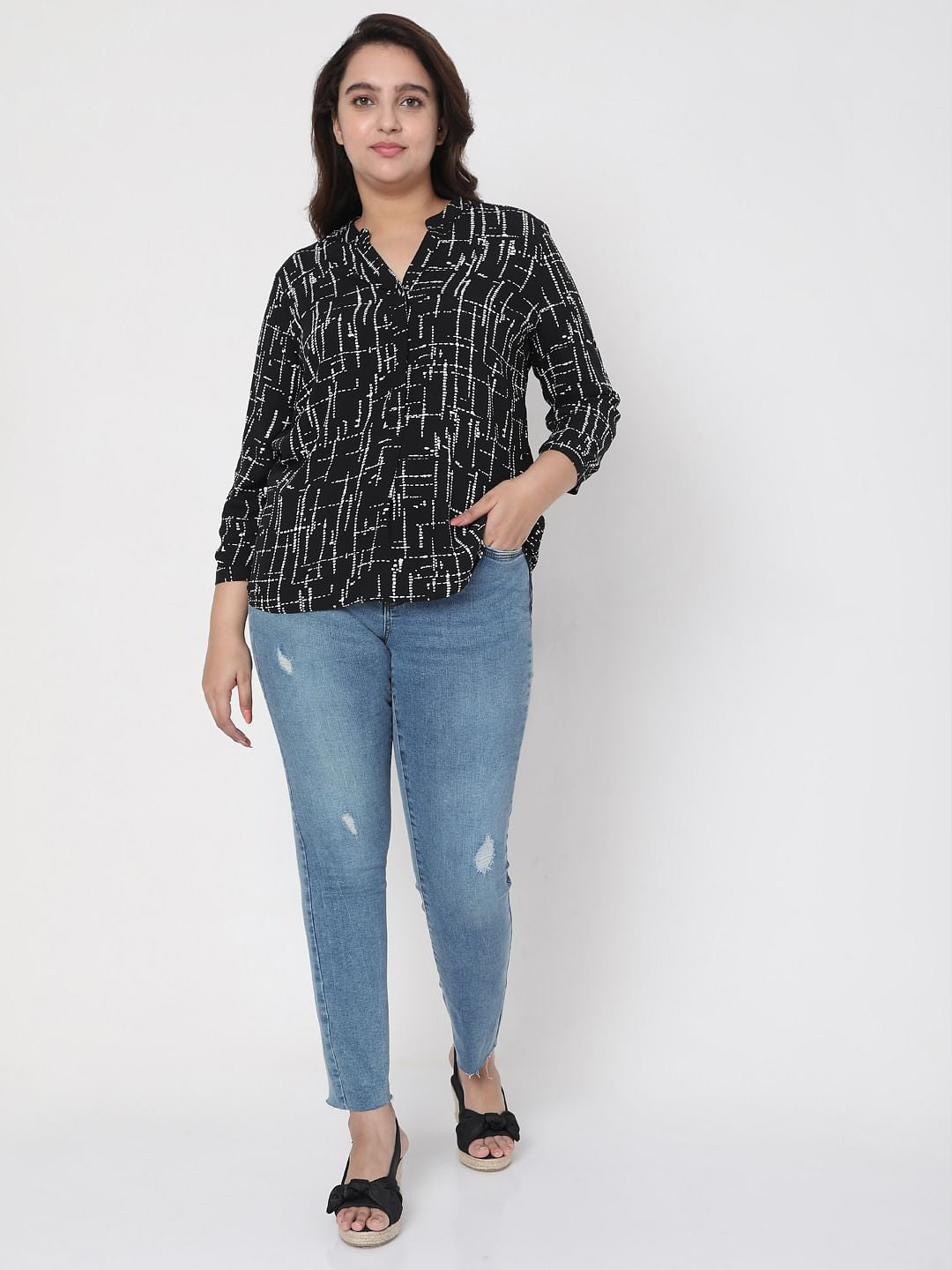 Curve Black Abstract Print Top