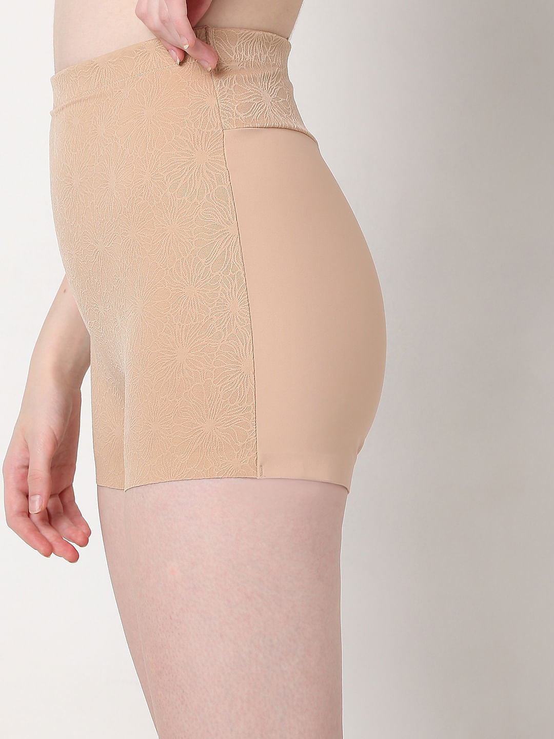 Intimates Nude Textured Thigh Shaper