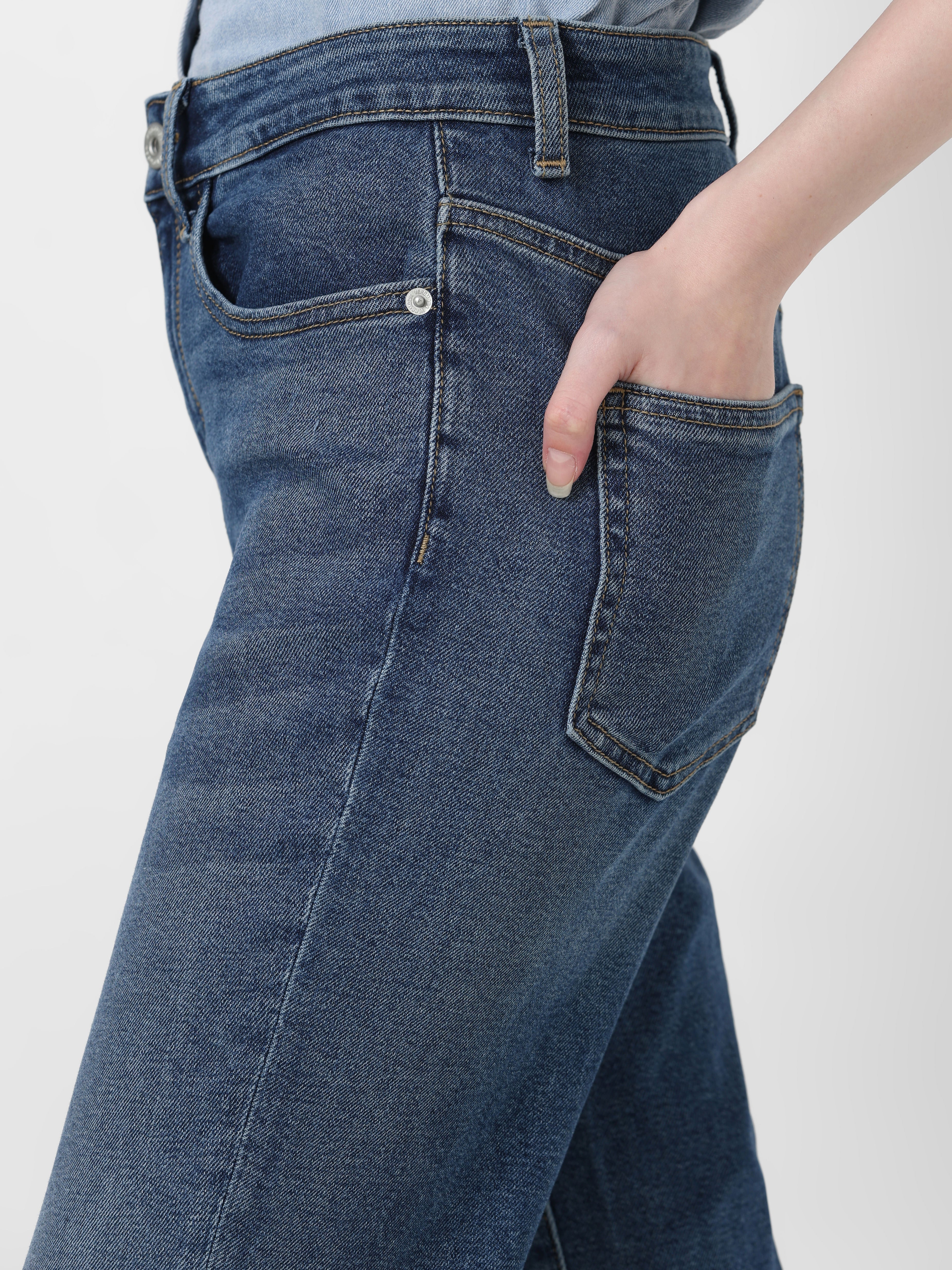 Blue High Rise Jade Straight Fit Jeans