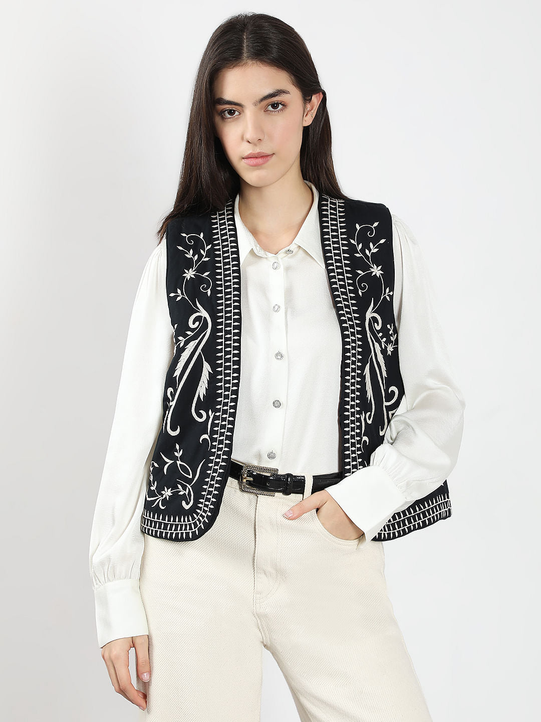 Black Floral Embroidered Sleeveless Jacket