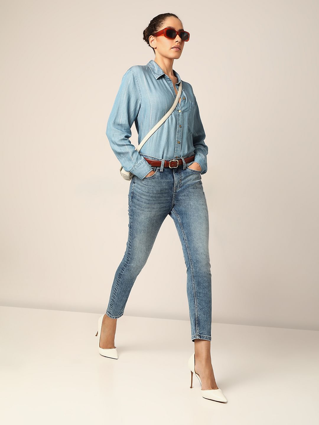 Blue Mid Rise Faded Skinny Fit Jeans