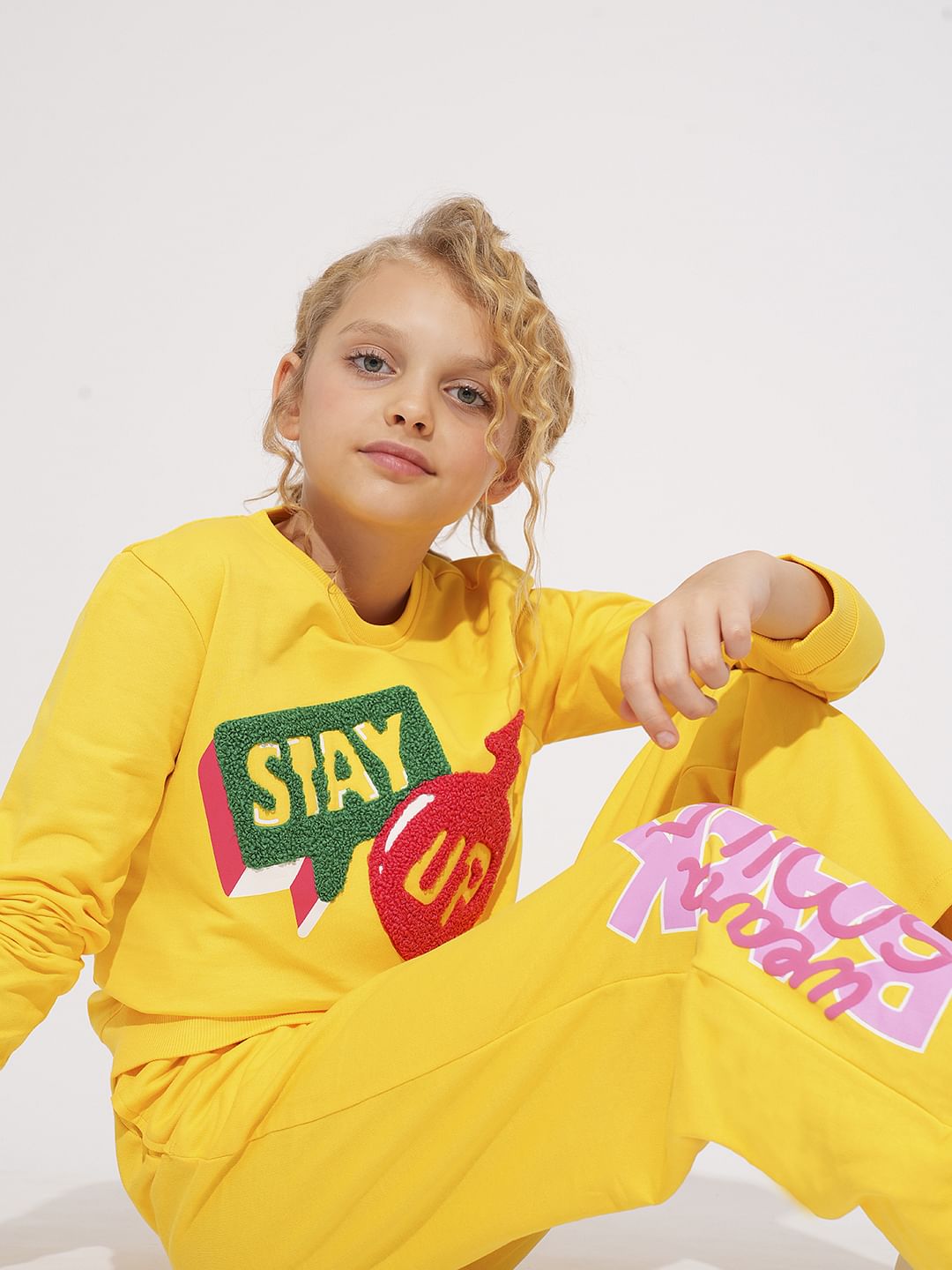 Girls Yellow Printed Co-Ord Set Sweatshirt