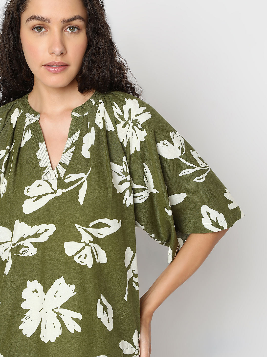 Green Floral Relaxed Sleeves Top