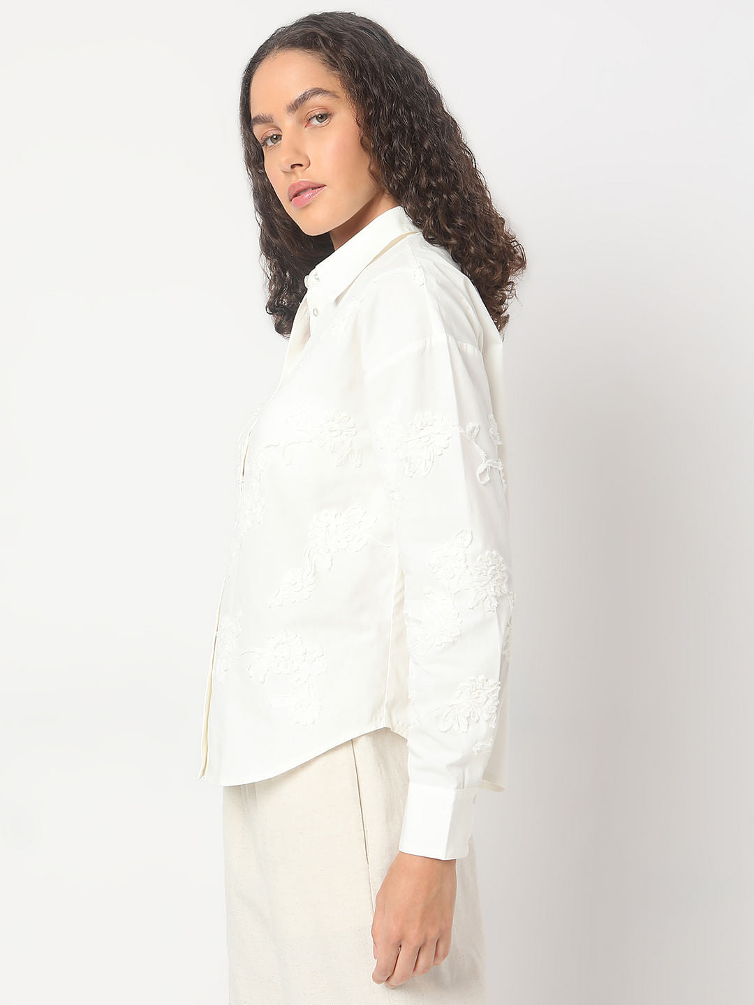 White Floral Appliqu Shirt