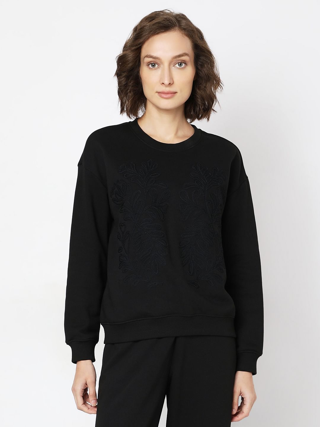 Black Embroidery Sweatshirt