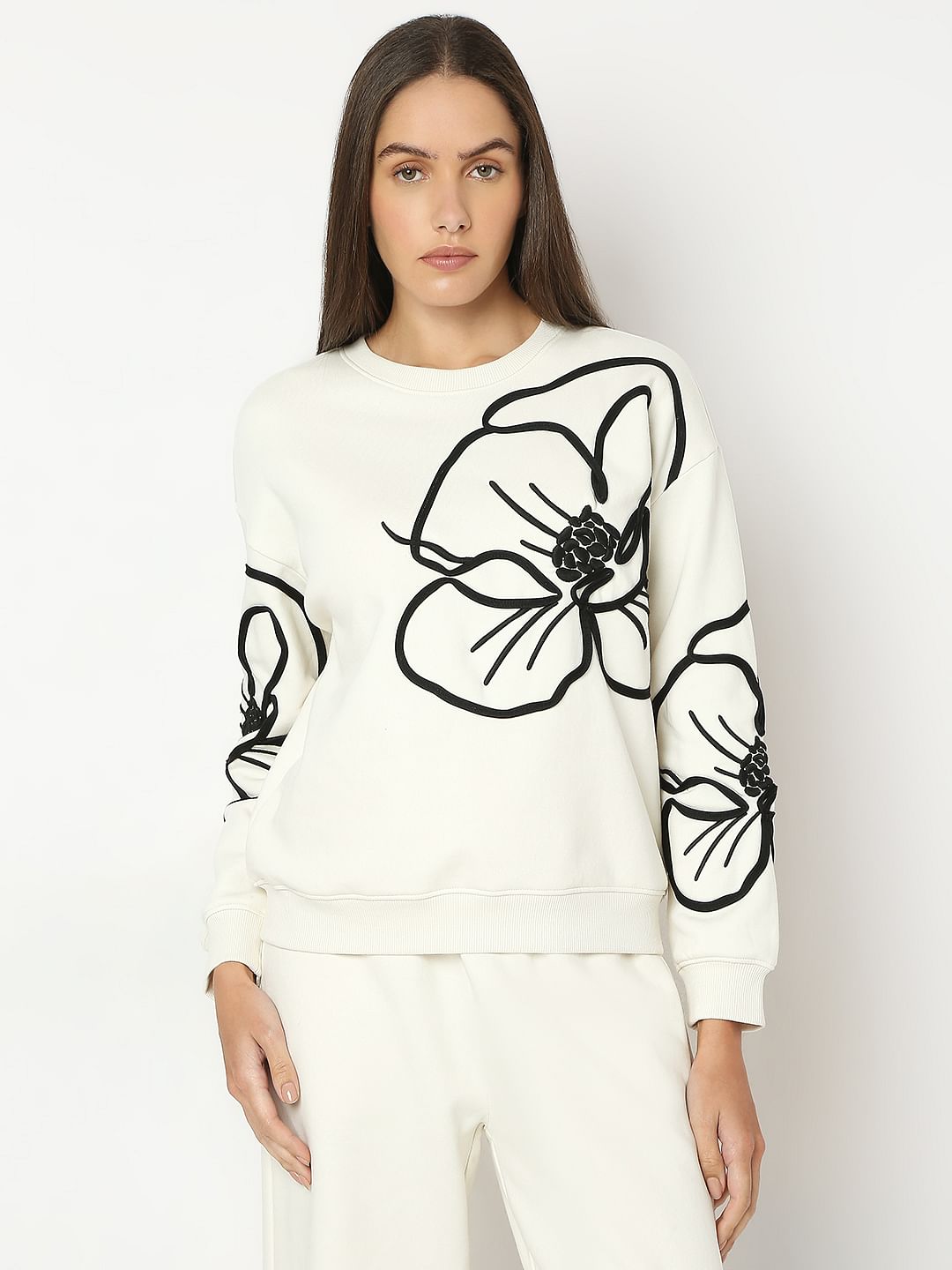 White Flower Embroidery Sweatshirt