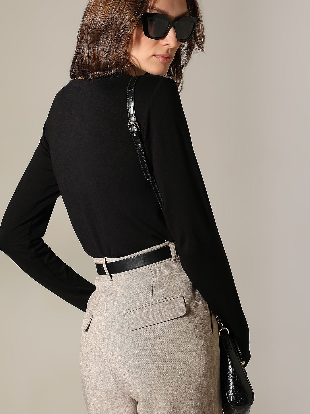 Black O-Neck Top