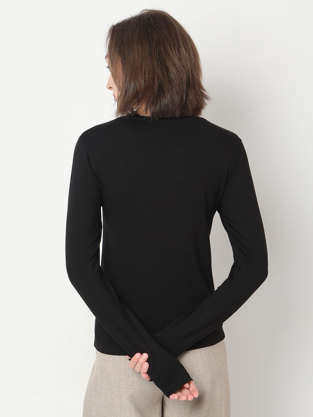 Black O-Neck Top