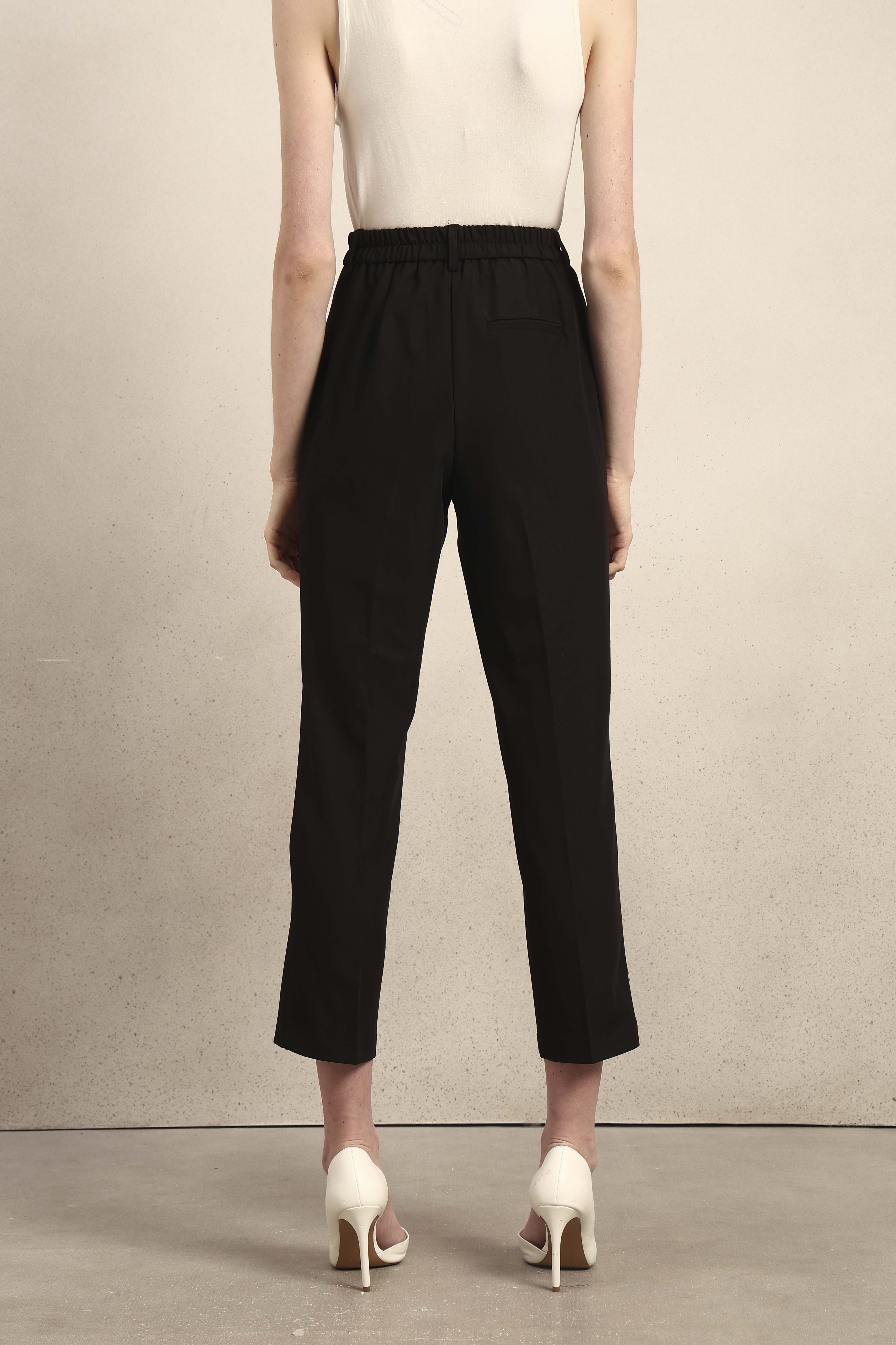 Cropped Slim Fit Tailored Pants