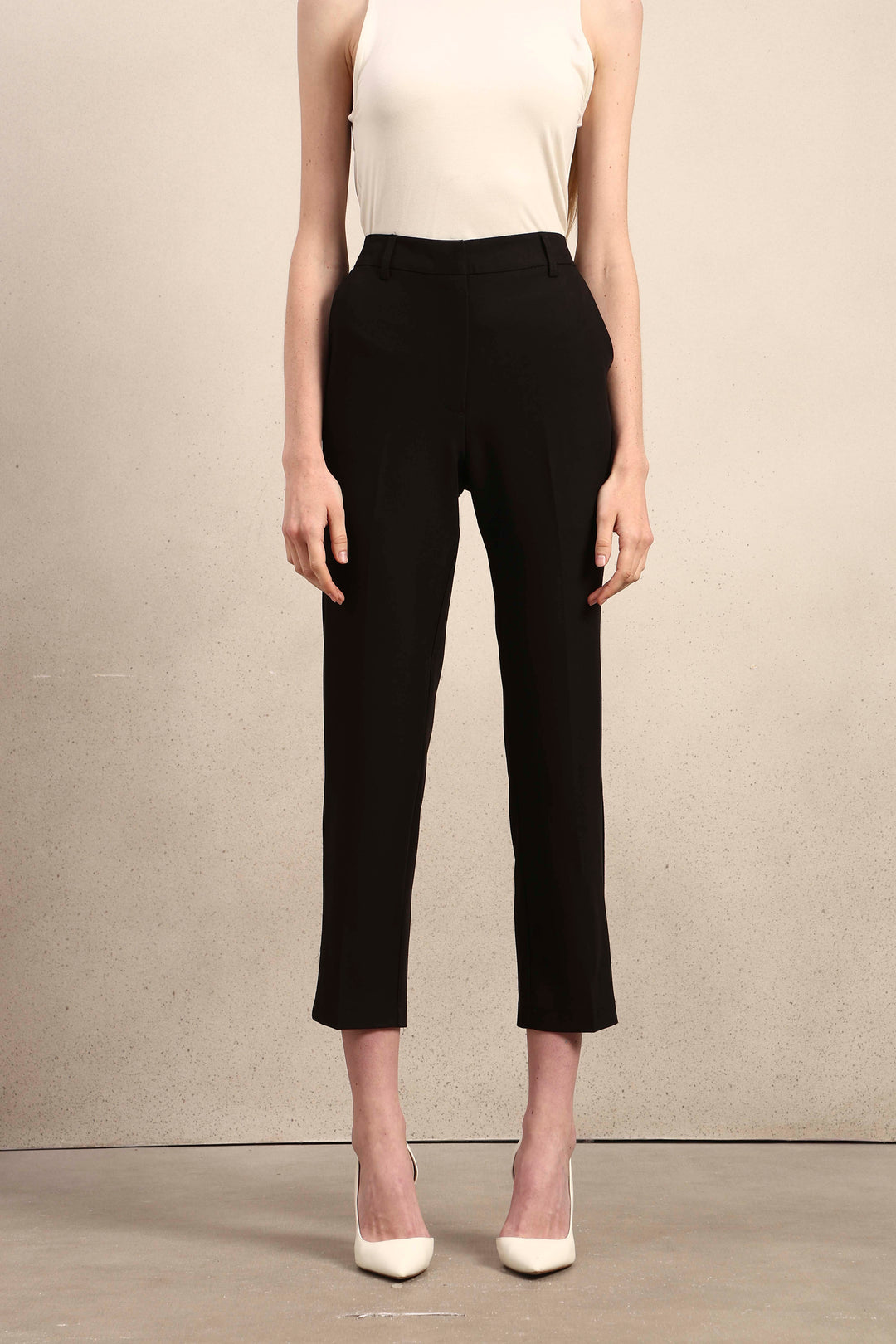 Cropped Slim Fit Tailored Pants