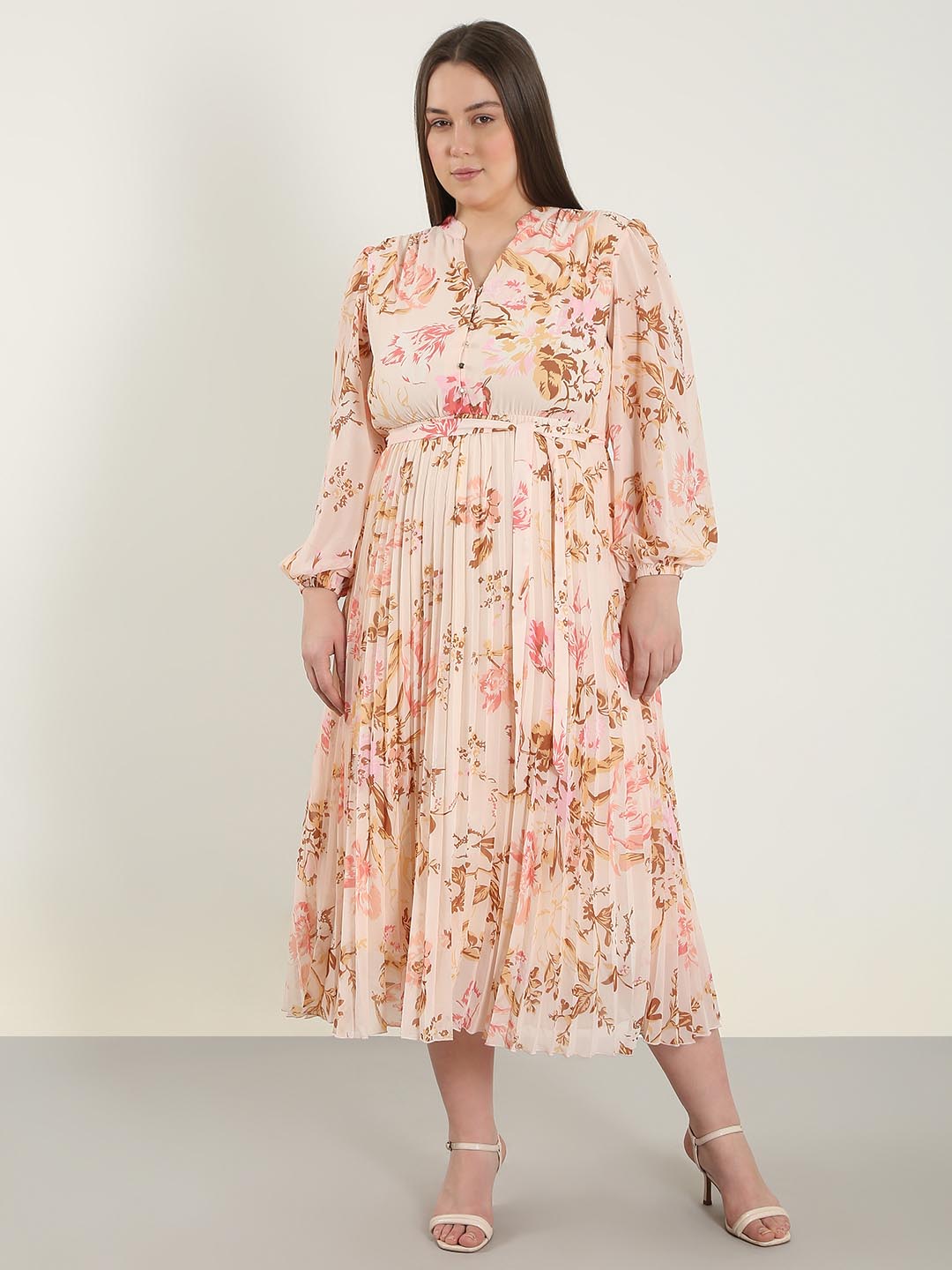 Vero Moda Curve Peach Floral Midaxi Pleated Dress