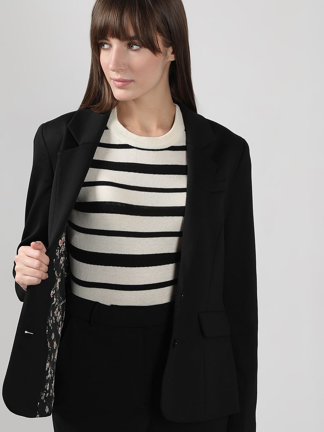 Black Tailored Blazer