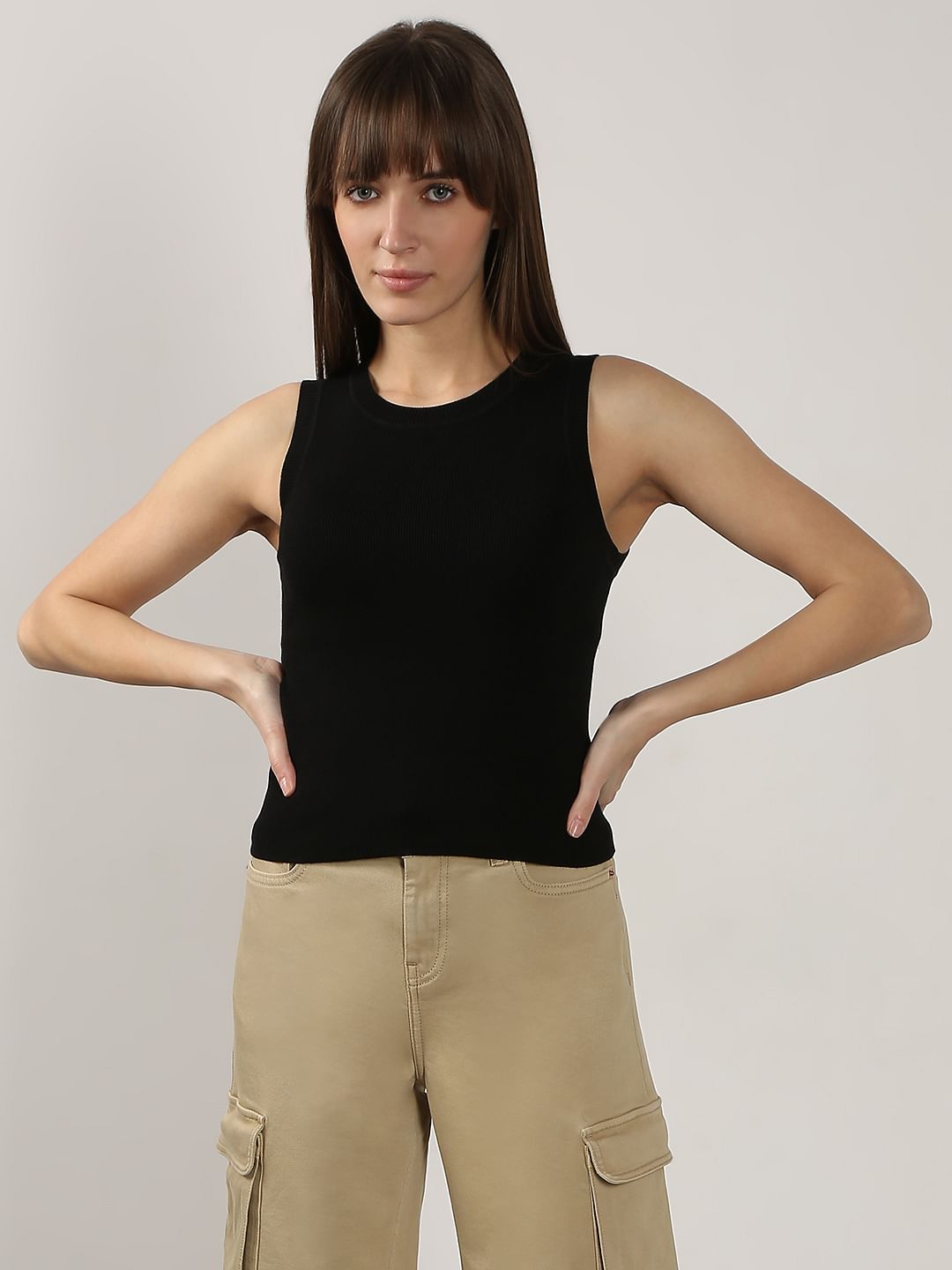 Black Sleeveless Fitted Top