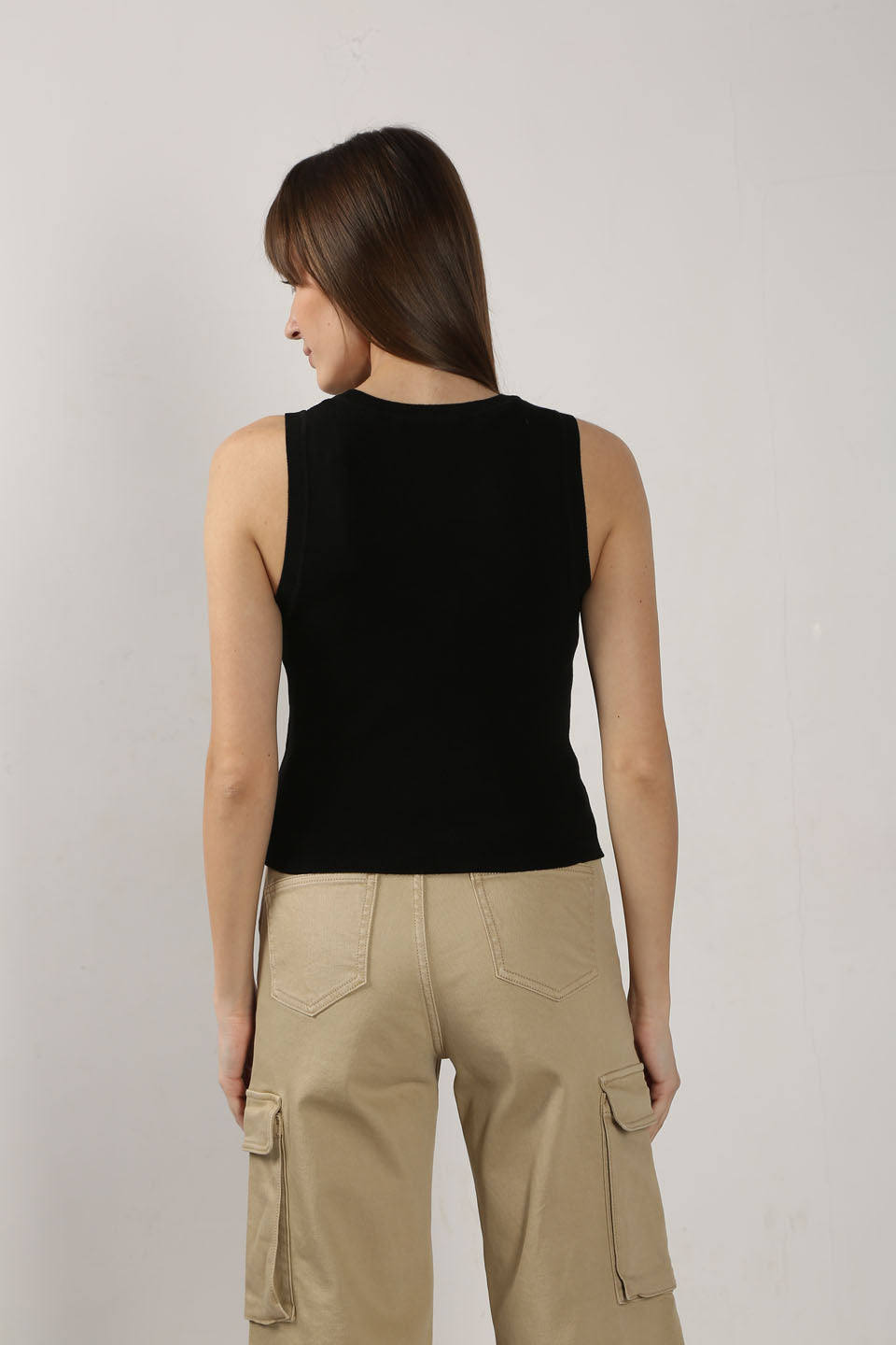 Black Sleeveless Fitted Top