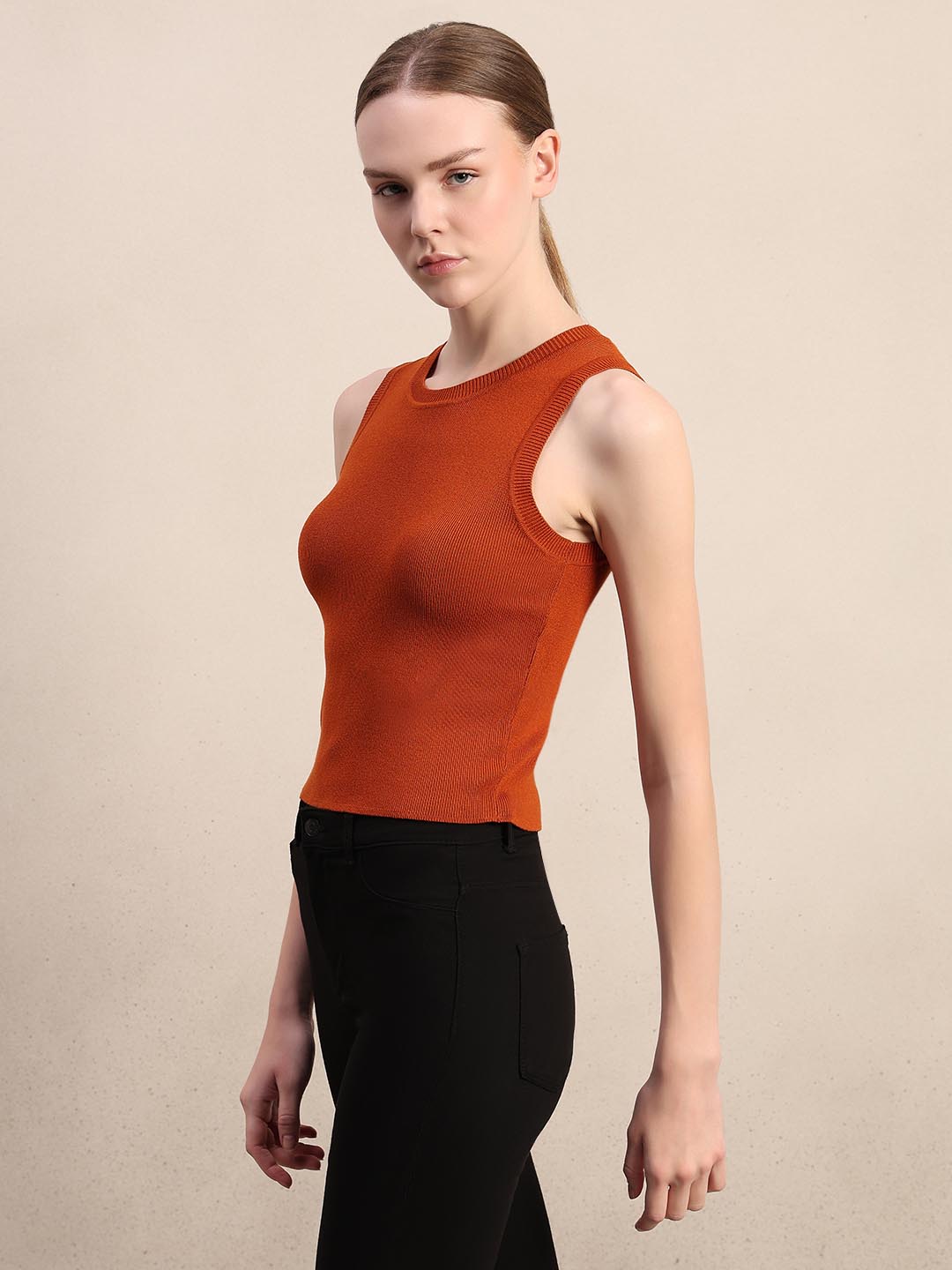Umber Round Neck Knitted Top