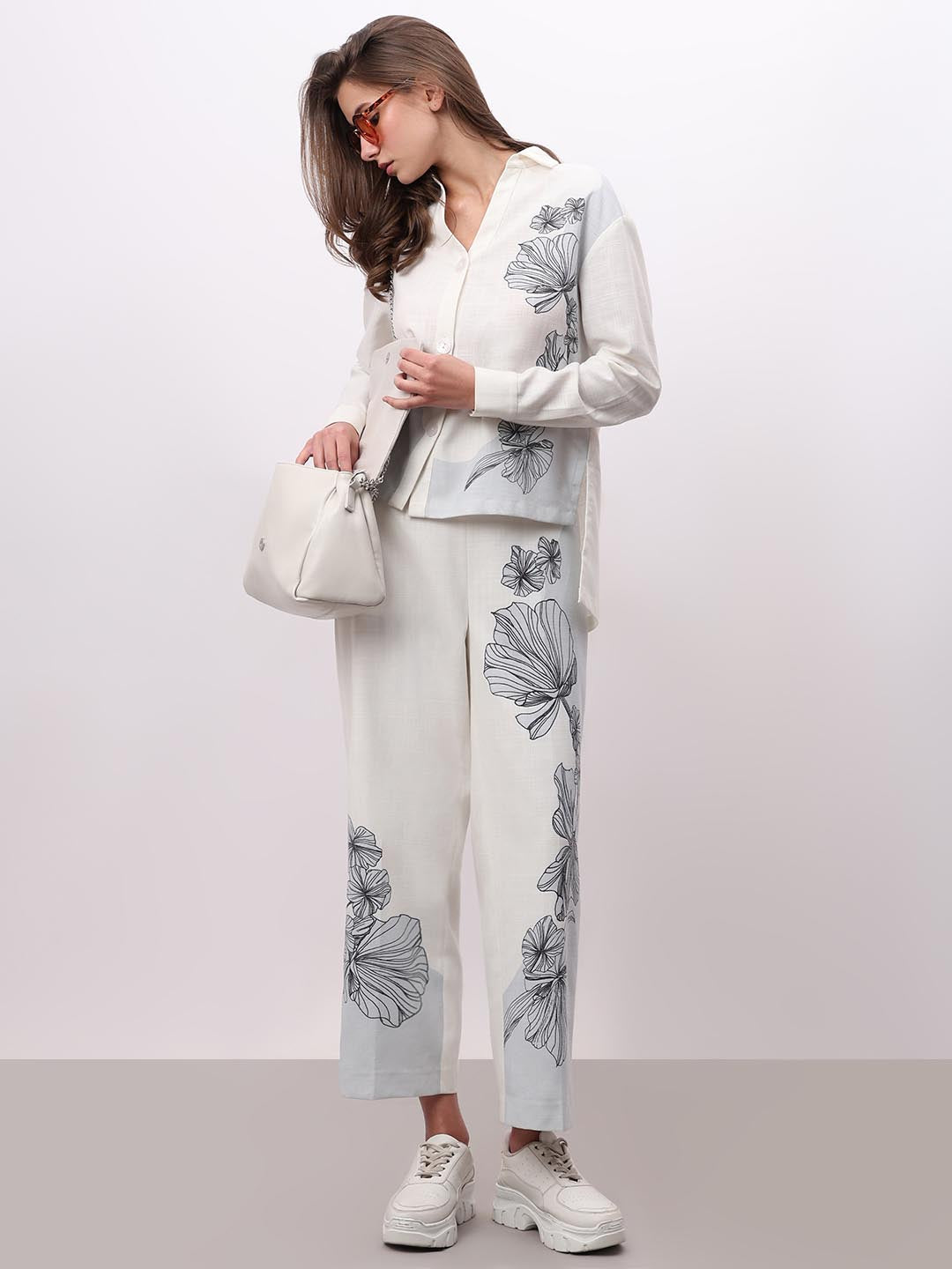 Vero Moda off-White High Rise Floral Pants