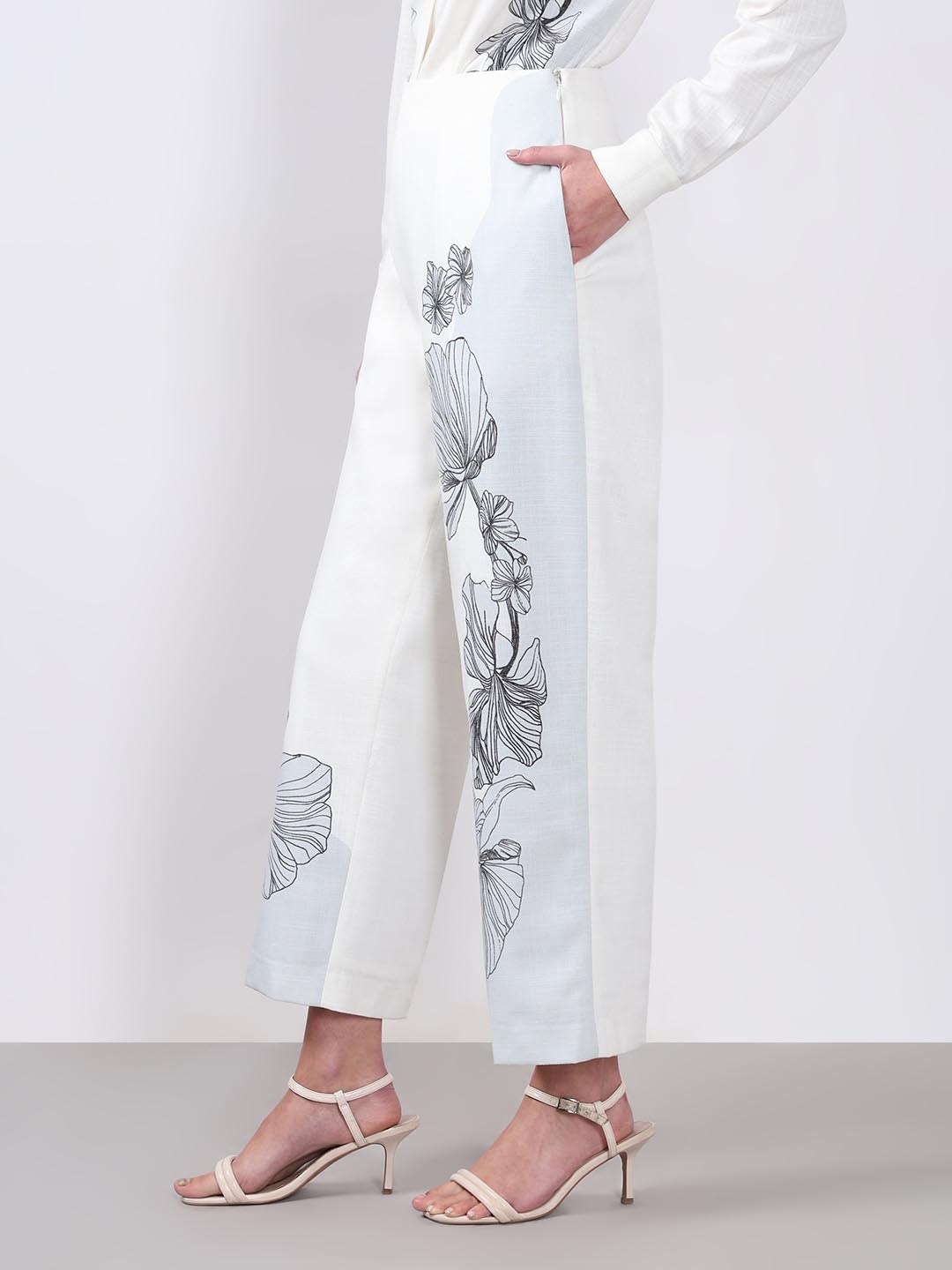 Vero Moda off-White High Rise Floral Pants
