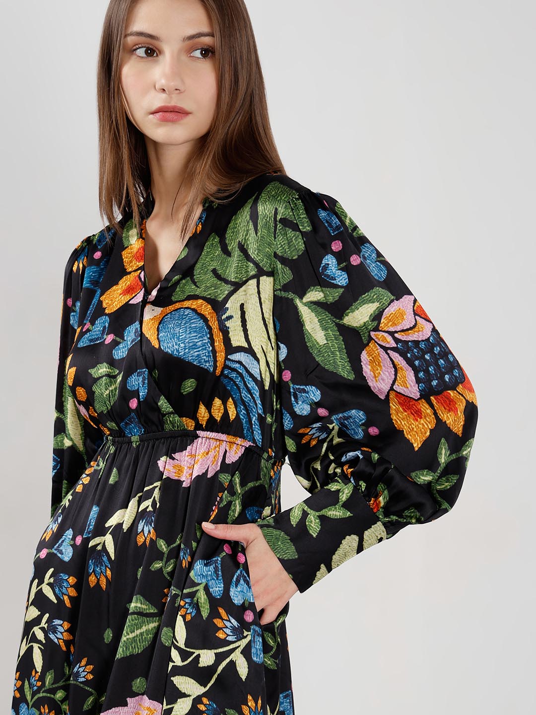 Vero Moda Black Printed Midi Dress