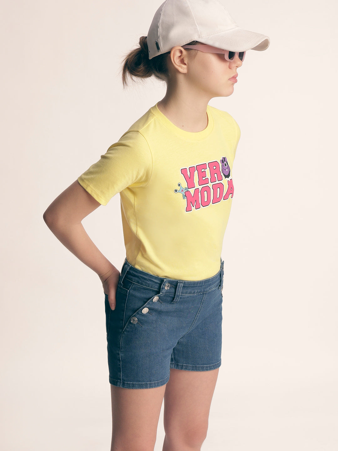 Girls Graphic Print T-shirt