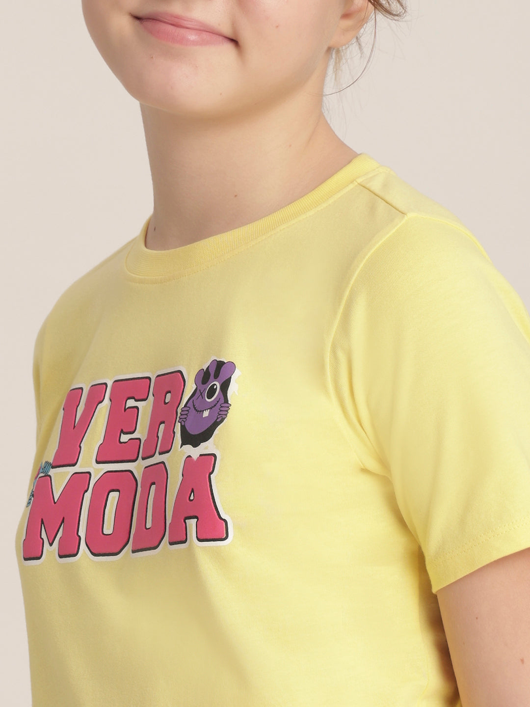 Girls Graphic Print T-shirt