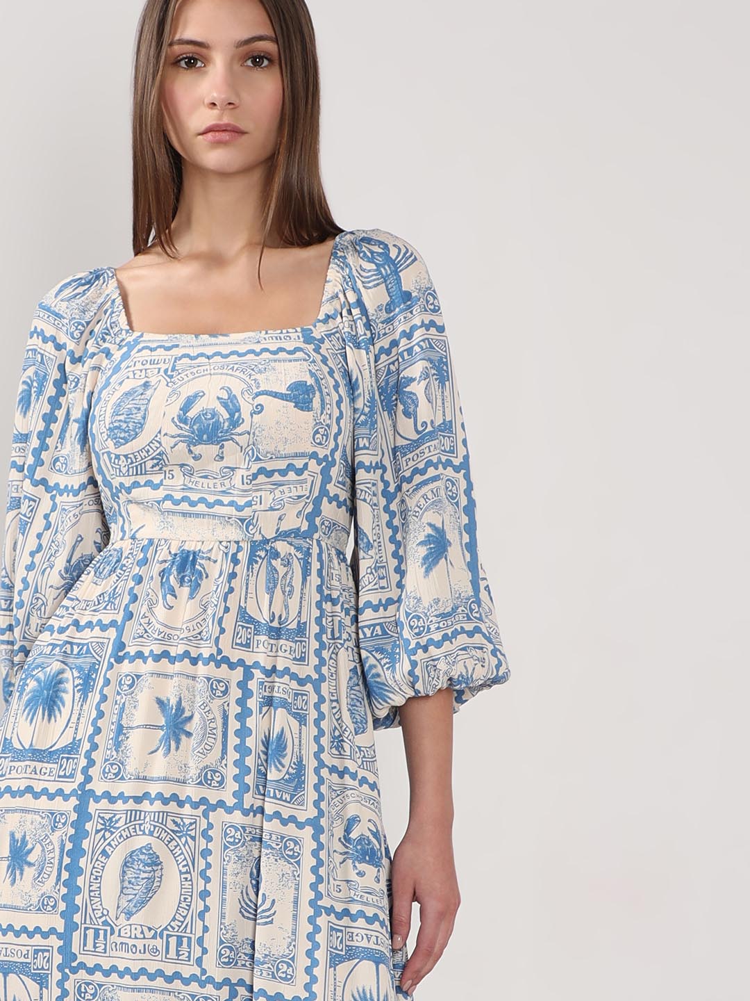 Vero Moda White & Blue Printed Viscose Dress
